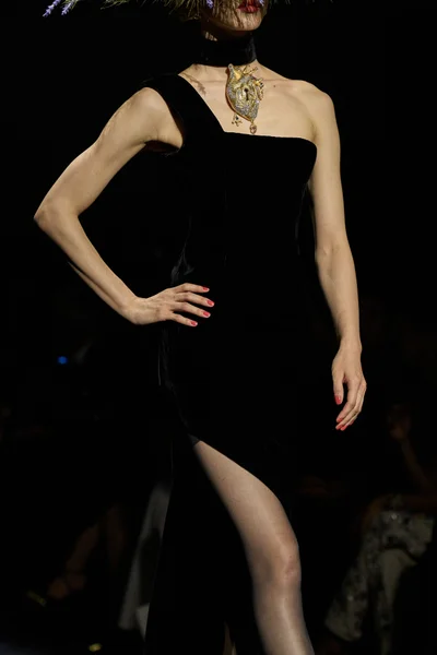 Look 29